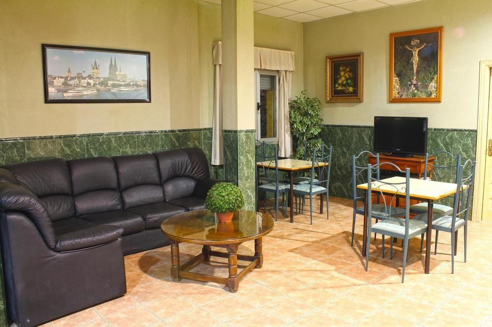 Hostal La Casa De Enfrente Malaga Zewnętrze zdjęcie