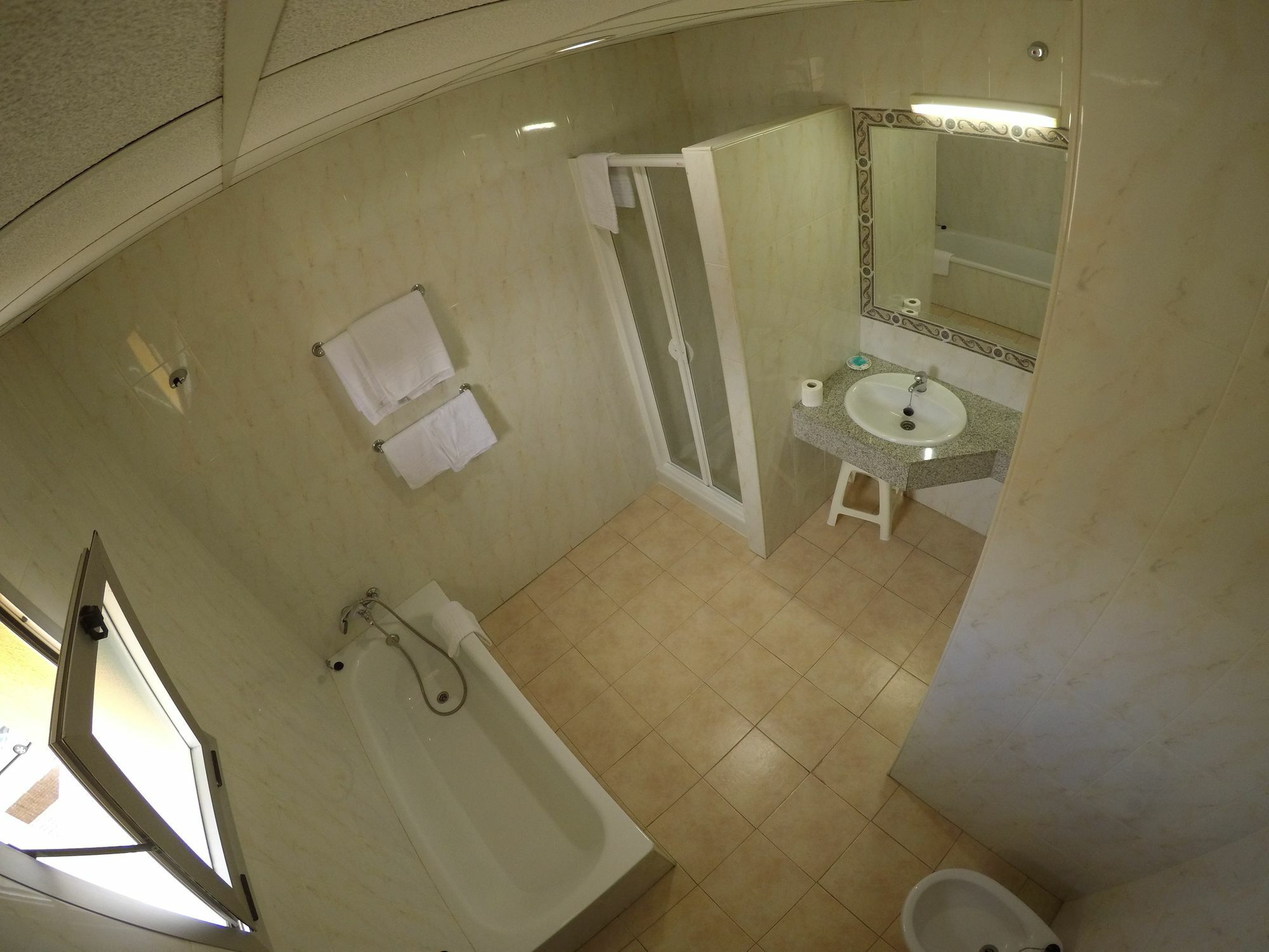 Hostal La Casa De Enfrente Malaga Zewnętrze zdjęcie