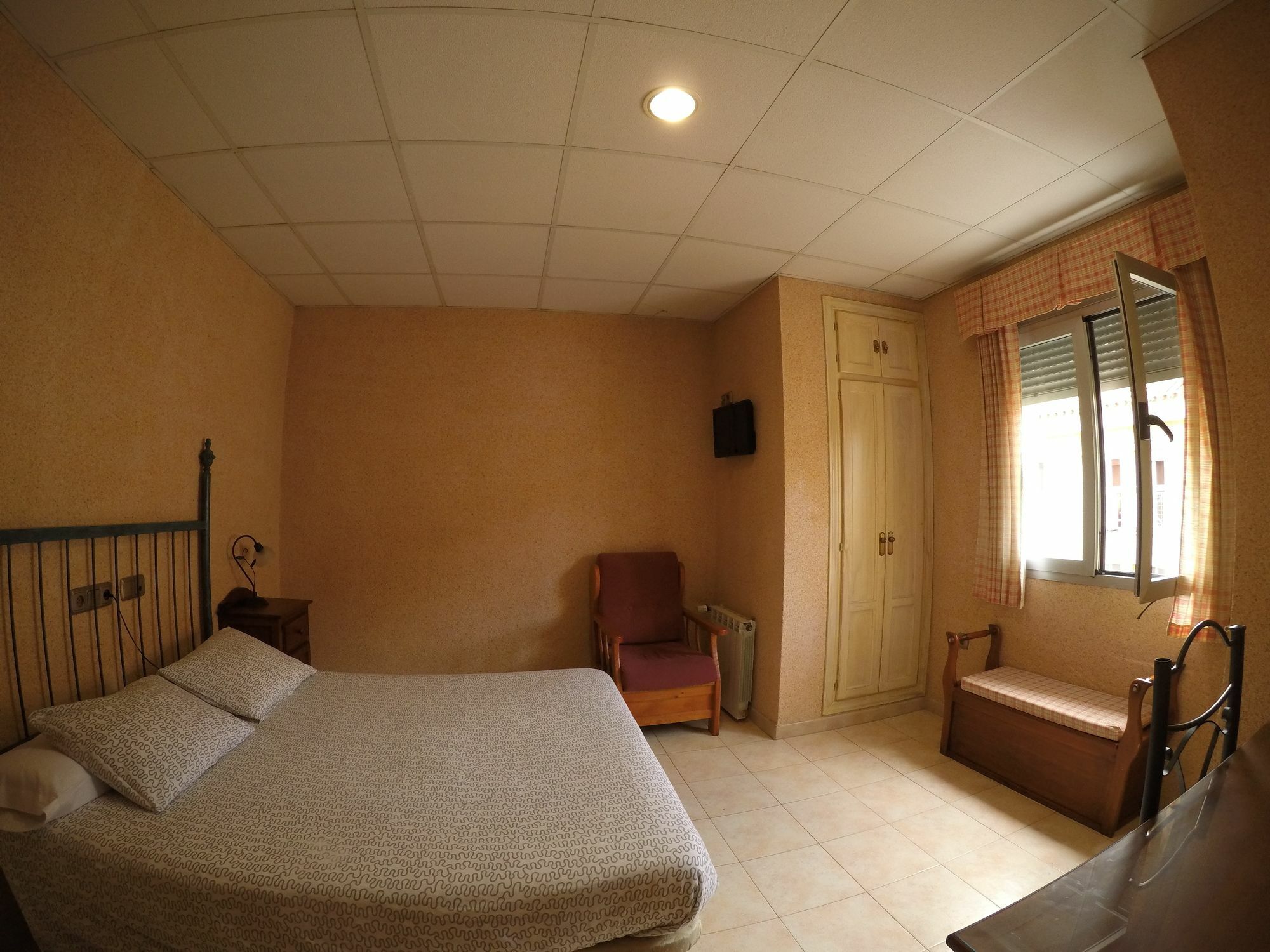Hostal La Casa De Enfrente Malaga Zewnętrze zdjęcie