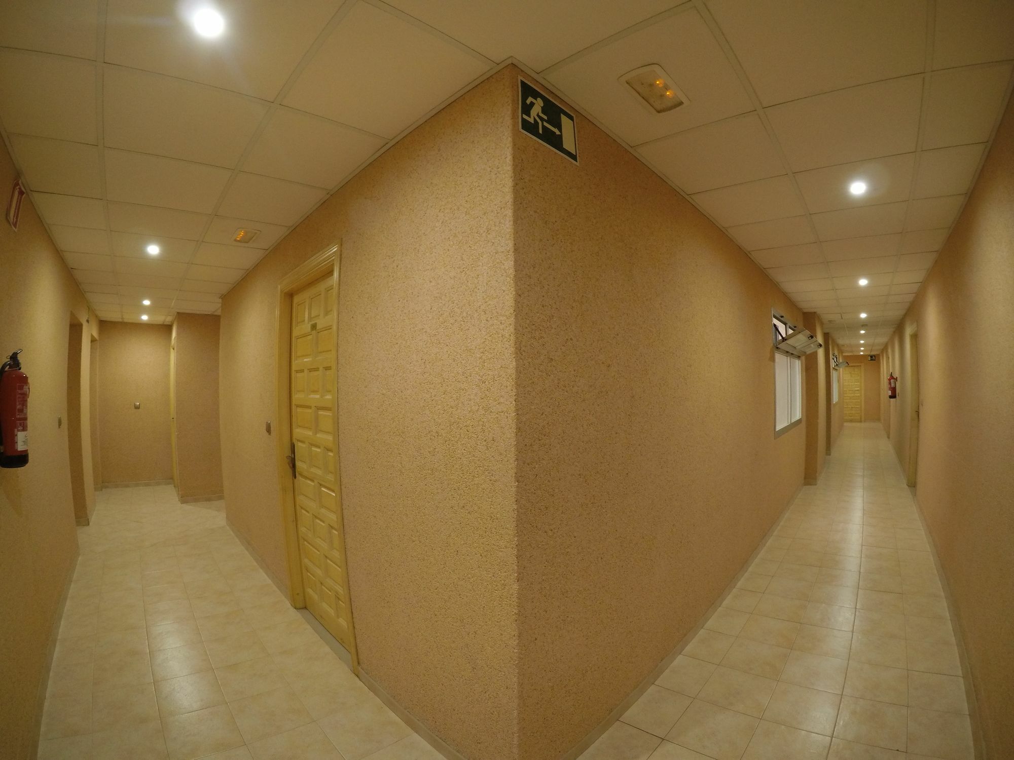 Hostal La Casa De Enfrente Malaga Zewnętrze zdjęcie