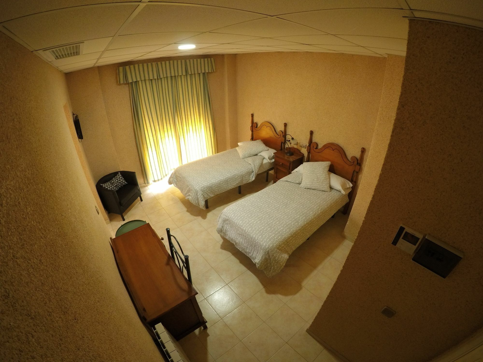 Hostal La Casa De Enfrente Malaga Zewnętrze zdjęcie