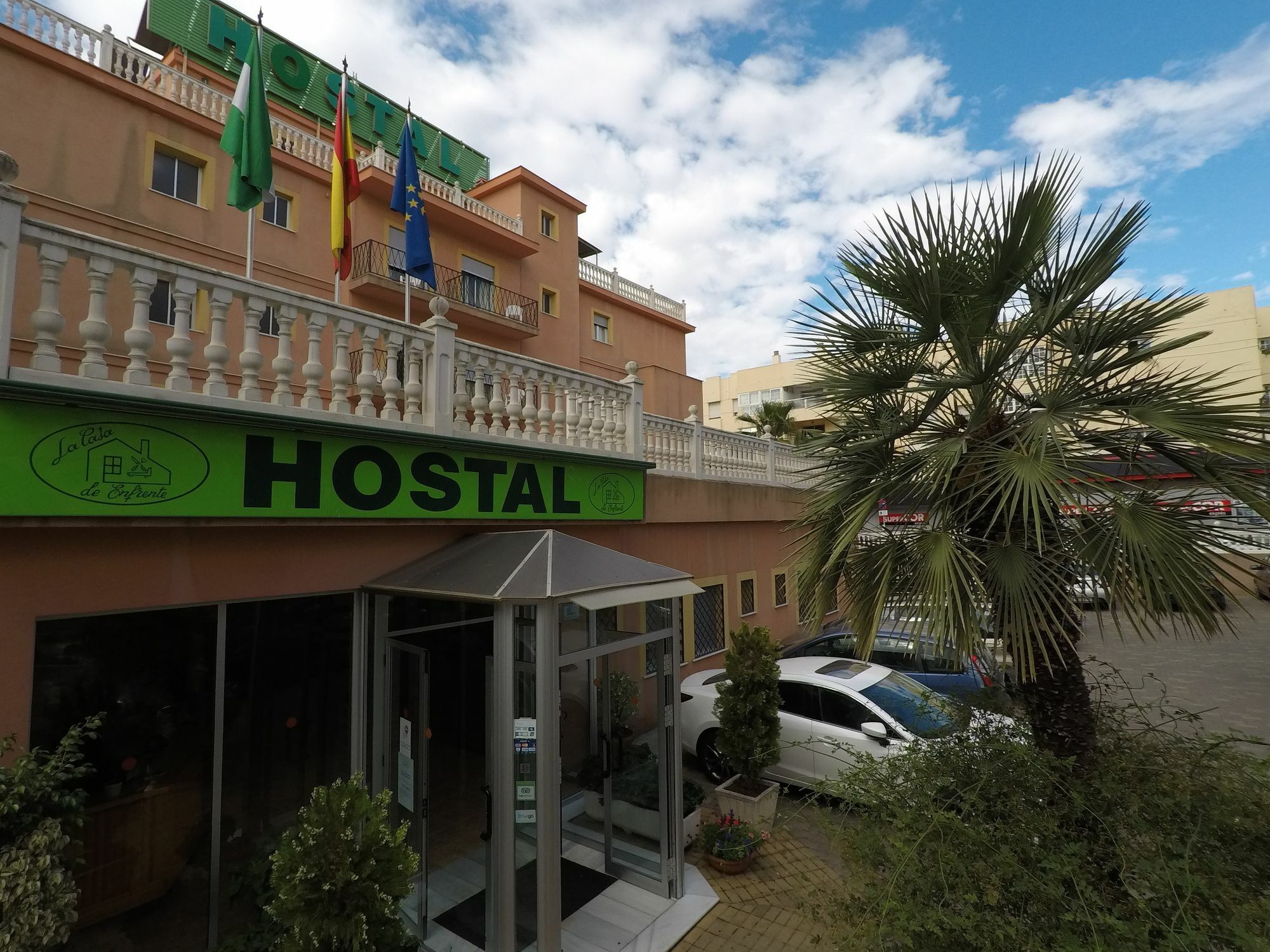 Hostal La Casa De Enfrente Malaga Zewnętrze zdjęcie
